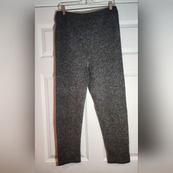 Lambs Wool Blend Gray Stretch Leggings. Waist Altered, 17in Across - Picture 1 of 5